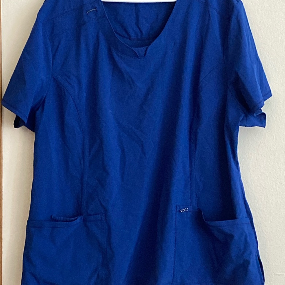 2 Scrub Tops - Cherokee Infinity  Top & Med Couture